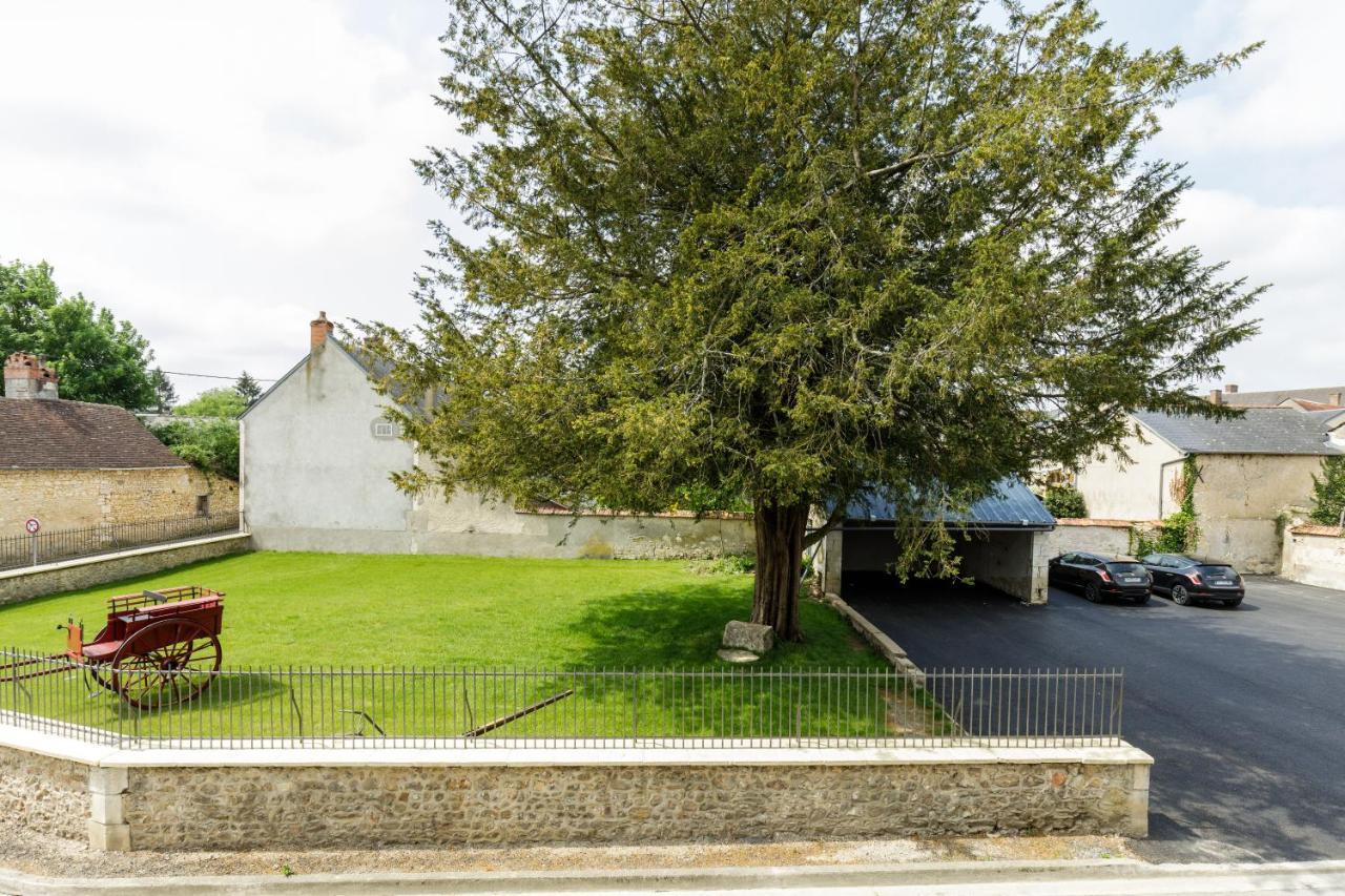 mon château en Berry Les Aix-d'Angillon Exterior foto